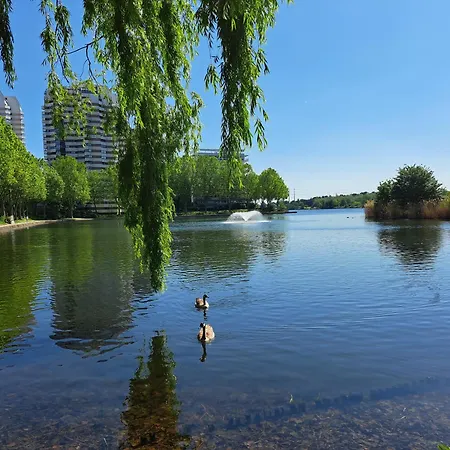 De Standing Apartment Creteil